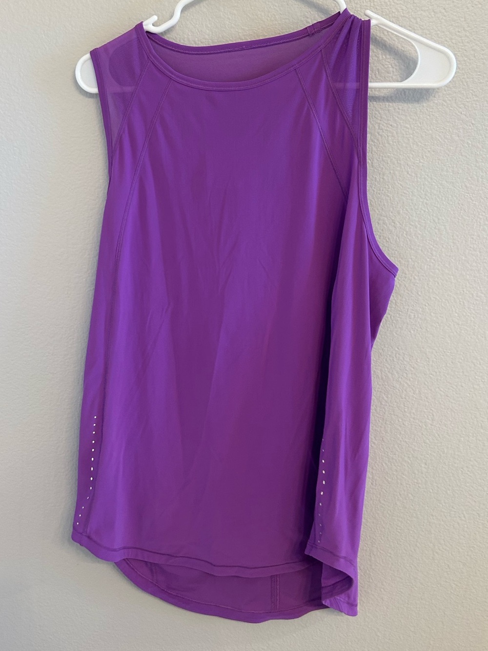 Lululemon Women's Purple Sleeveless Activewear Tank